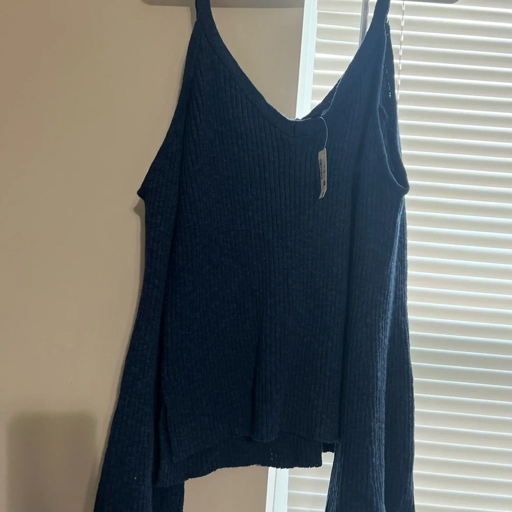 Women's Blue Ribbed Top - Picture 2 of 5
